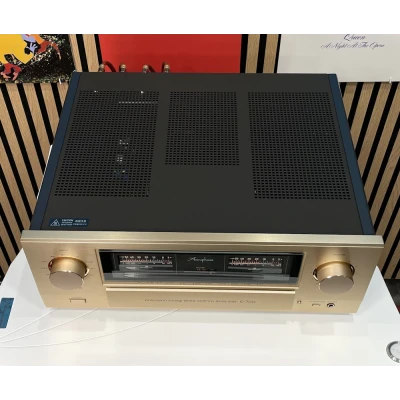 Accuphase E-700 Black Friday