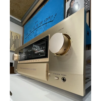 Accuphase E-700 Black Friday