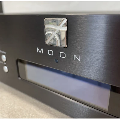 Moon 240i Black Friday