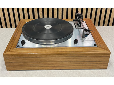 Thorens TD166